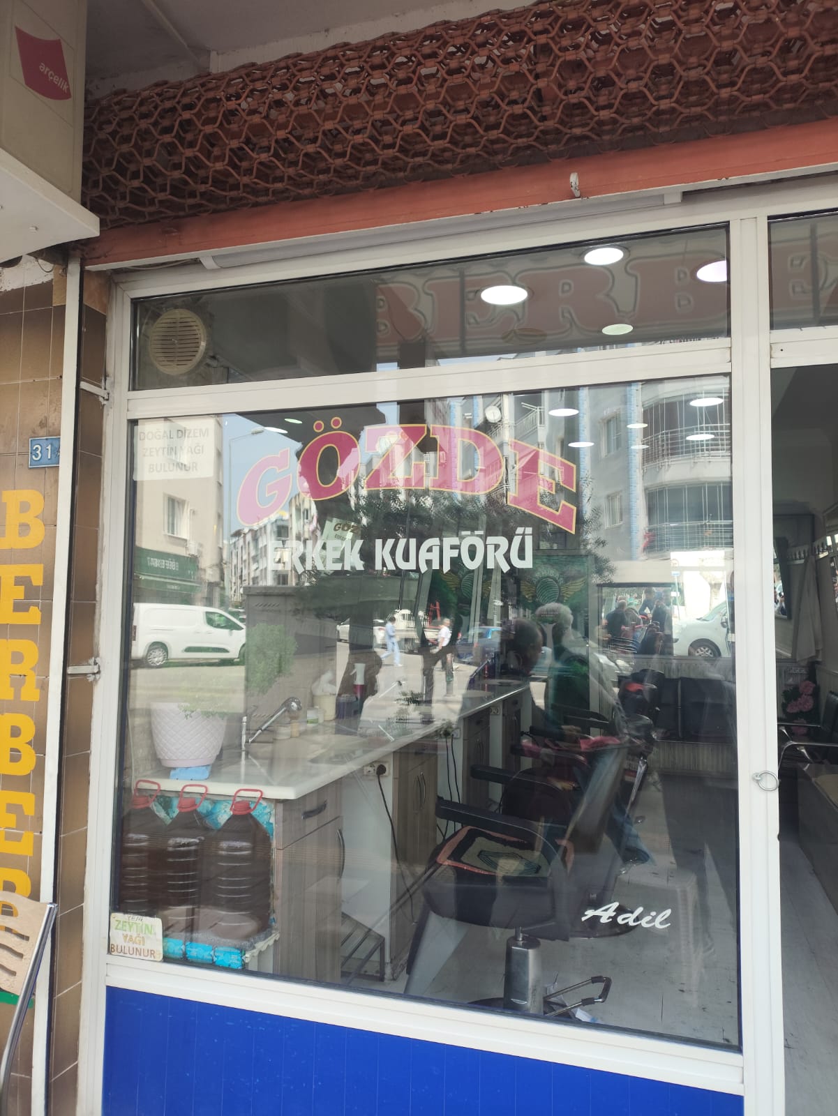 Akhisar sakal tıraşı ve berber hizmeti