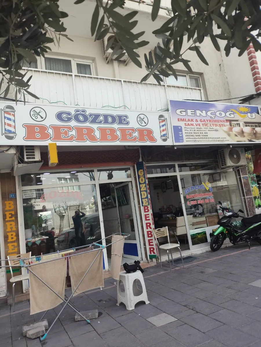 Gözde Erkek Kuaförü salon detayı — Hürriyet Mahallesi